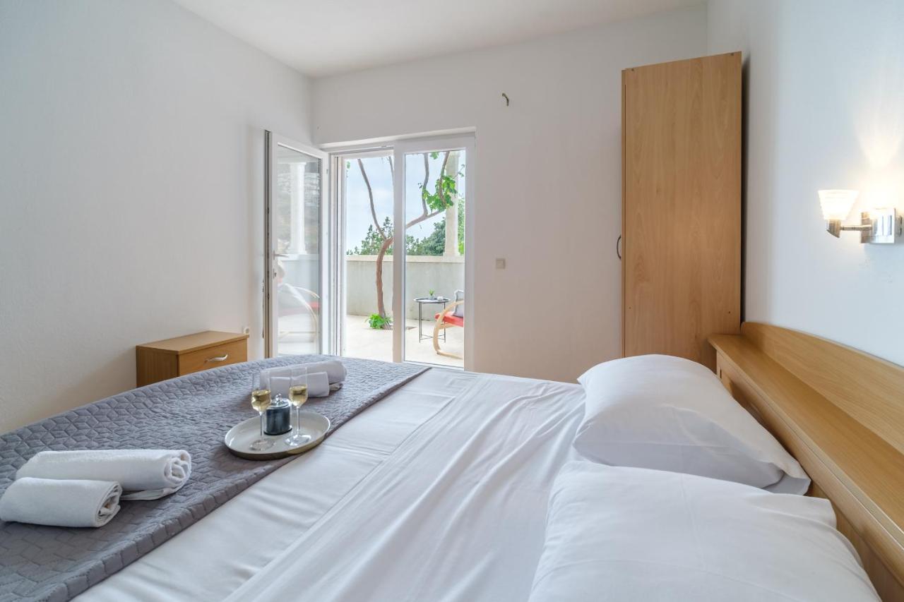 Rooms Plaza Divuje Murvica  Exterior photo